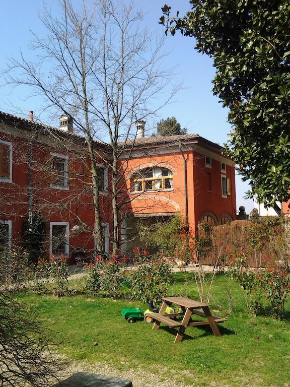 Il Pettirosso B&B Certosa di Pavia Exterior photo